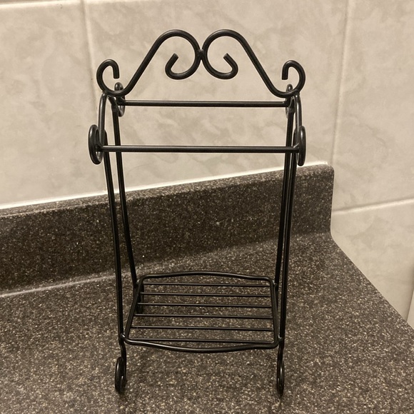 Shiny Black Wrought Iron Hand Tip Towel Rack or Jewelry Stand - Picture 4 of 11